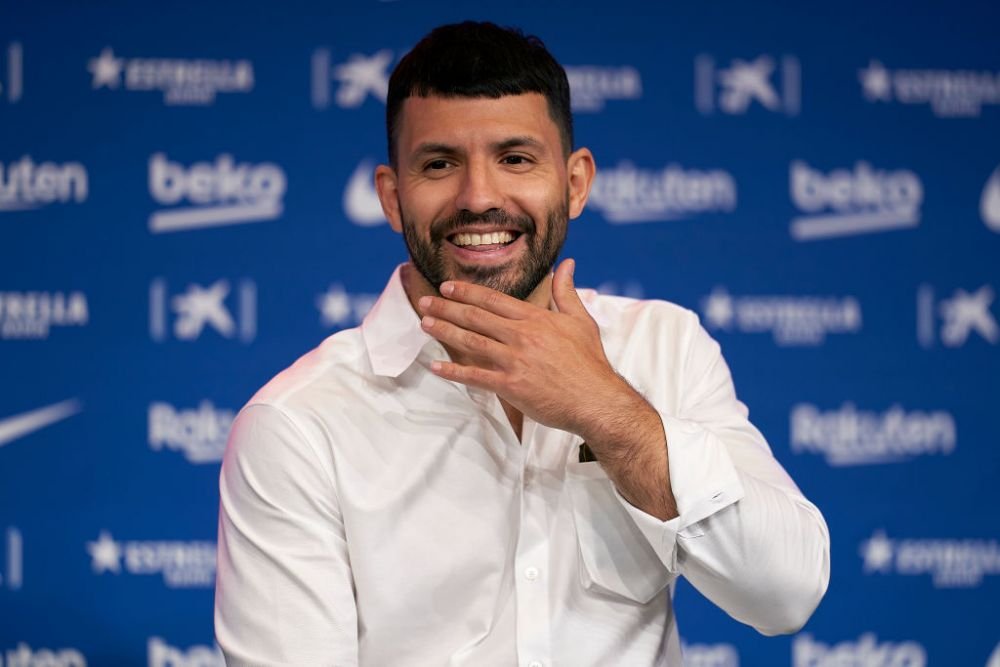 Barca l-a înscris pe Aguero datorită căpitanilor Alba și Busquets! Catalanii au vândut în Premier League_5