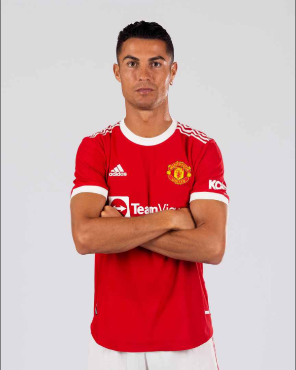 Au apărut cele mai așteptate imagini de către fanii lui United! 'Bestia' Ronaldo, primele poze în tricoul „diavolilor roșii!_3