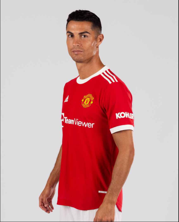 Au apărut cele mai așteptate imagini de către fanii lui United! 'Bestia' Ronaldo, primele poze în tricoul „diavolilor roșii!_4
