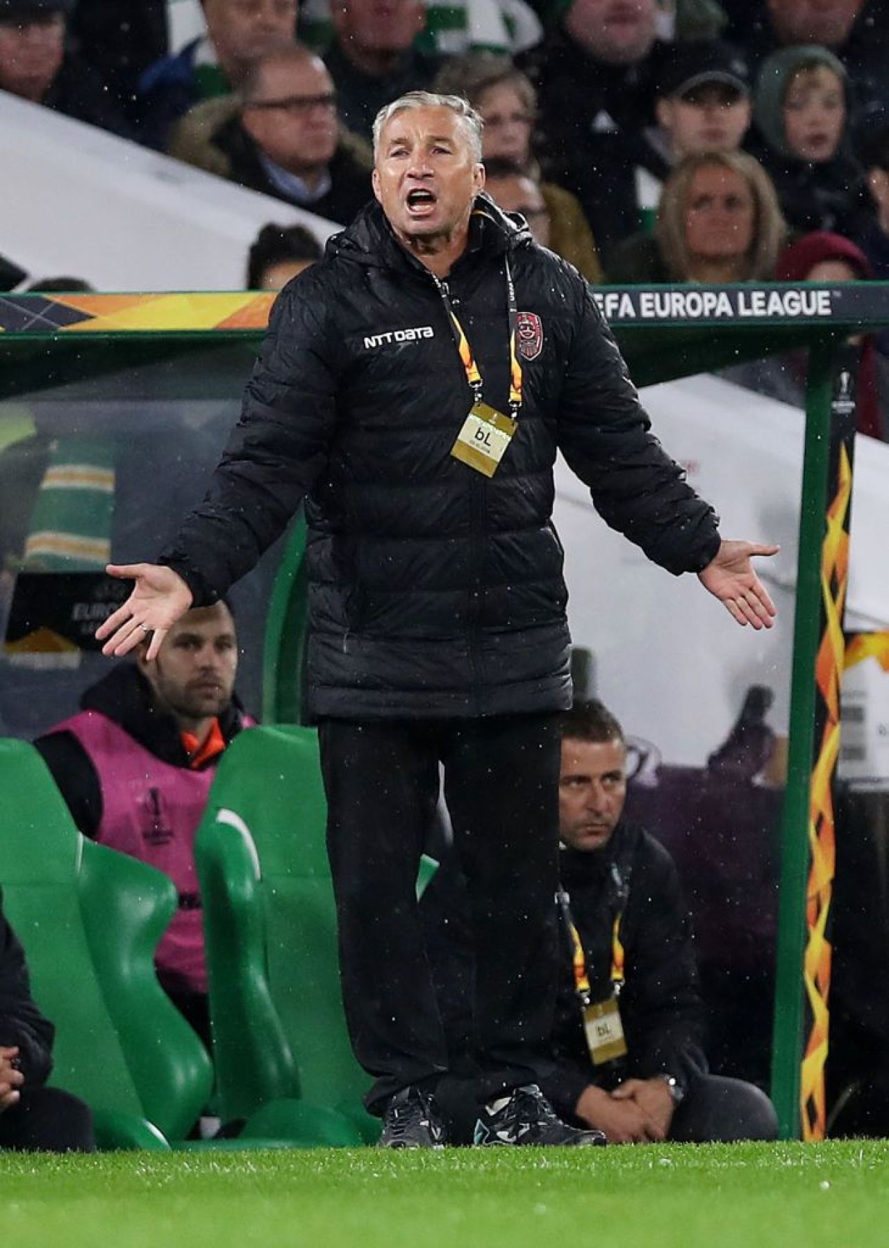 Dan Petrescu vrea un fost coleg din 'Generația de Aur' președinte la CFR! Cu cine negociază clujenii_1
