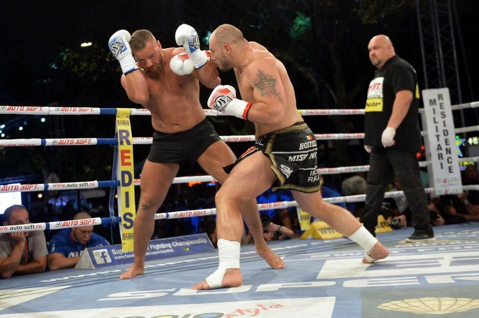 „Tysonul Alb” se întoarce în ring! Raul Cătinaș se luptă după mai bine de 5 ani _3