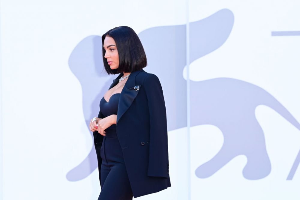 Nimeni nu și-a putut lua ochii de la ea! Georgina, apariție incendiară la Festivalul de Film de la Veneția _9