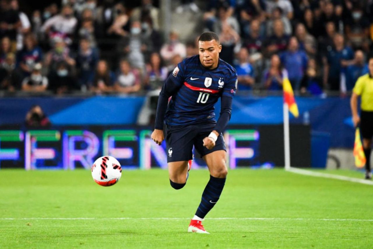 Alertă pentru PSG! Mbappe a părăsit cantonamentul naționalei Franței după meciul cu Bosnia _5