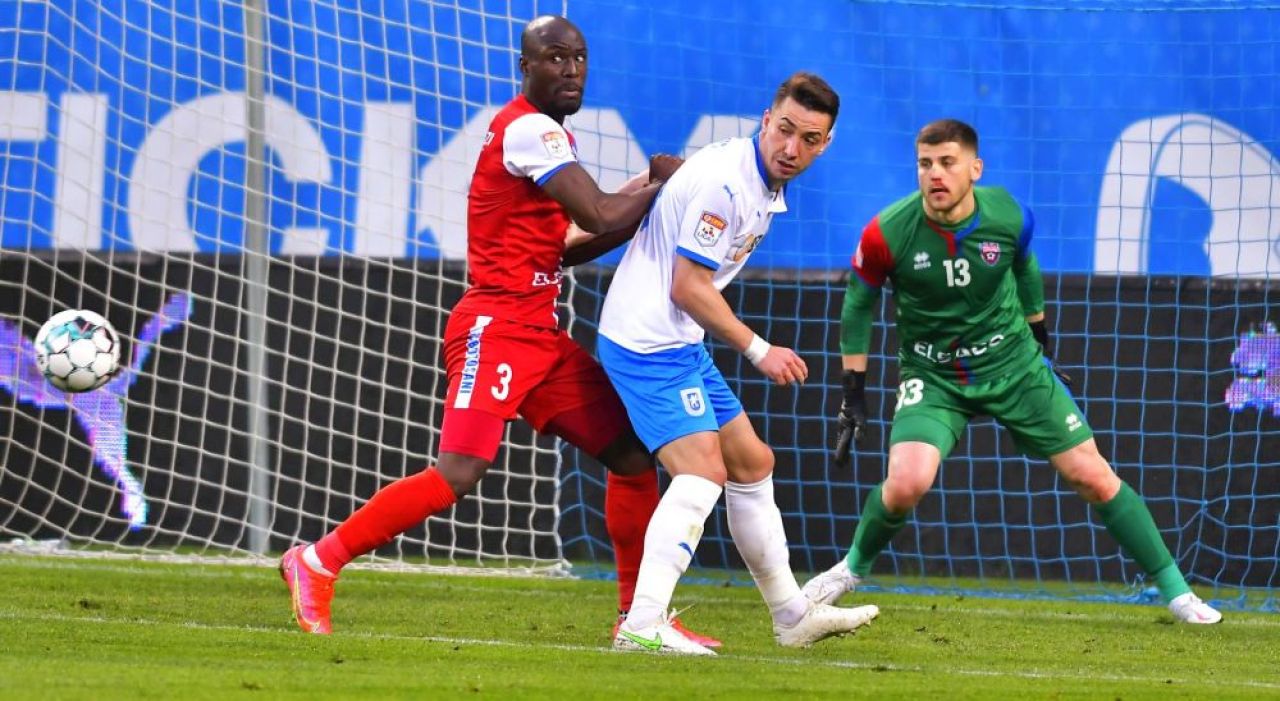 CFR Cluj se mai desparte de un jucător! Venit în această vară, fotbalistul va semna cu o altă echipă din Liga 1_3