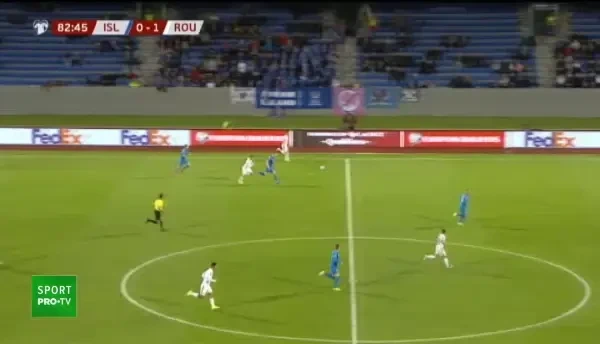 GOOOOOL ROM&Acirc;NIA! Stanciu marchează după un contraatac rapid!