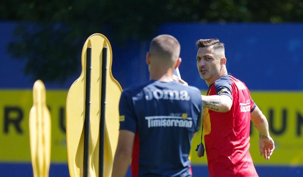 OPINIE | Gabriel Chirea, despre meciul cu Islanda: O victorie norocoasă. Rădoi experimentează, jocul e &icirc;ncă decalibrat