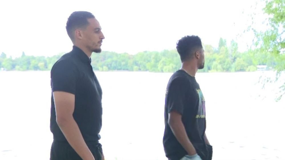 VIDEO EXCLUSIV | Marocanii Rapidului, impresionați de galeria giuleștenilor: „Bagă frica în adversari!”_3