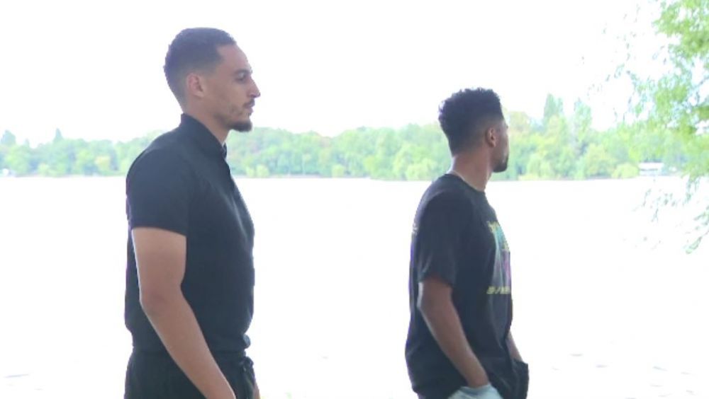 VIDEO EXCLUSIV | Marocanii Rapidului, impresionați de galeria giuleștenilor: „Bagă frica în adversari!”_3