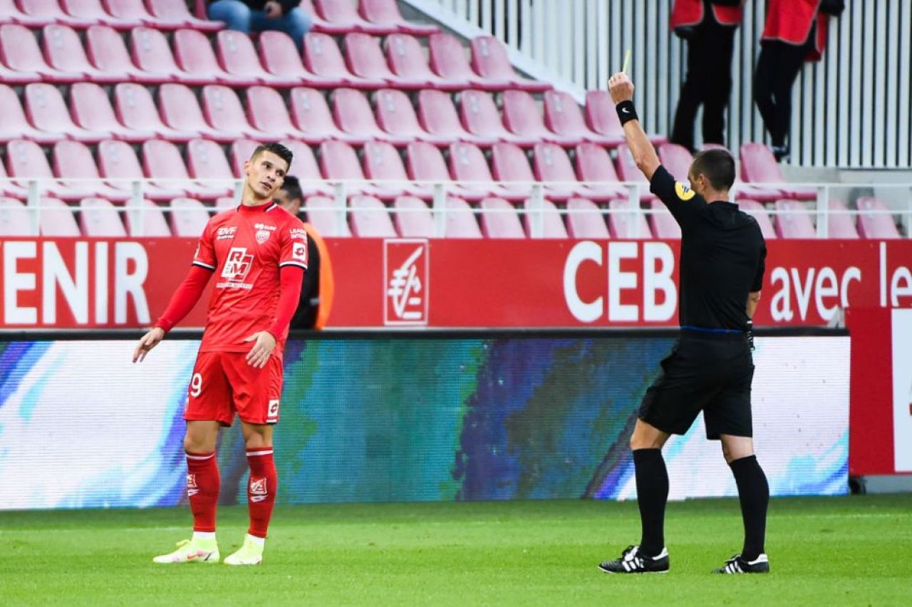 CFR, FCSB și Universitatea Craiova se luptă pentru semătura unui internațional român! L-ar putea aduce gratis_5