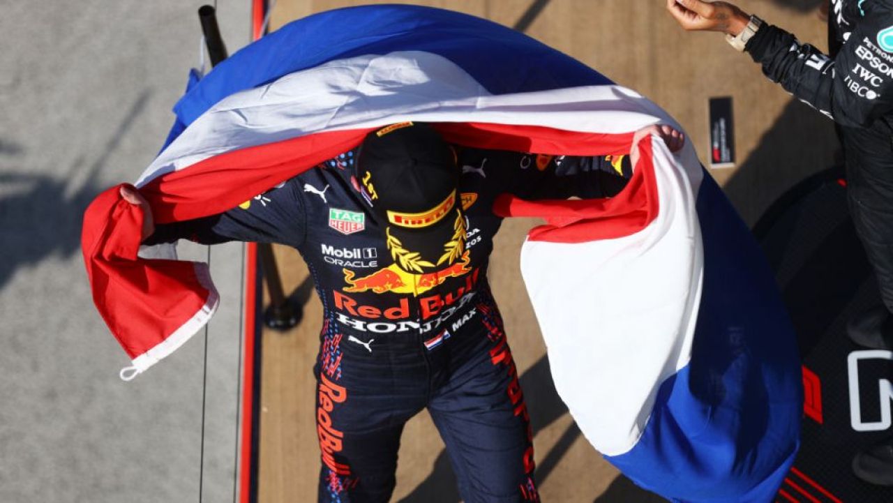 Maria Sharapova l-a premiat pe Max Verstappen la Monaco_8