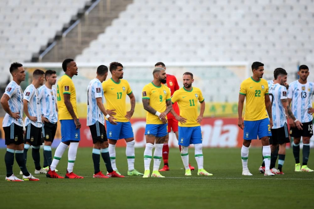 Meciul dintre Brazilia și Argentina, întrerupt după ce autoritățile medicale braziliene au pătruns pe teren_6