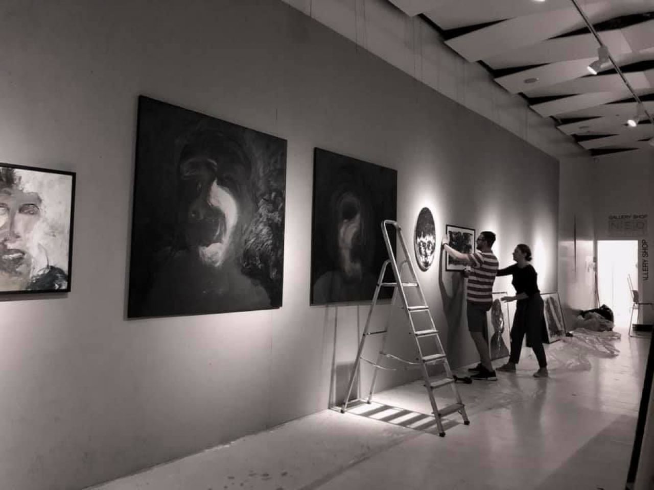 Kira Hagi are expoziție pe Coasta de Azur! Picturile sale au ajuns aproape de Muzeul Picasso din Franța_4