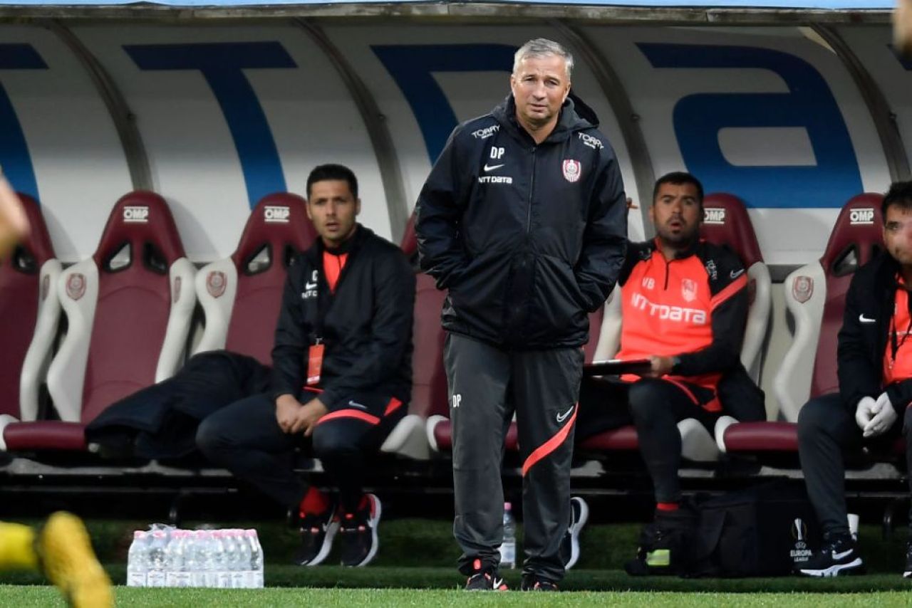 CFR Cluj a anunțat lotul de jucători cu care Petrescu va evolua în Conference League! Nume importante lăsate pe dinafară_1