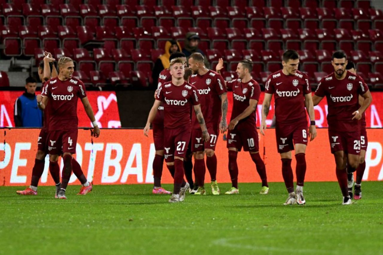CFR Cluj a anunțat lotul de jucători cu care Petrescu va evolua în Conference League! Nume importante lăsate pe dinafară_2