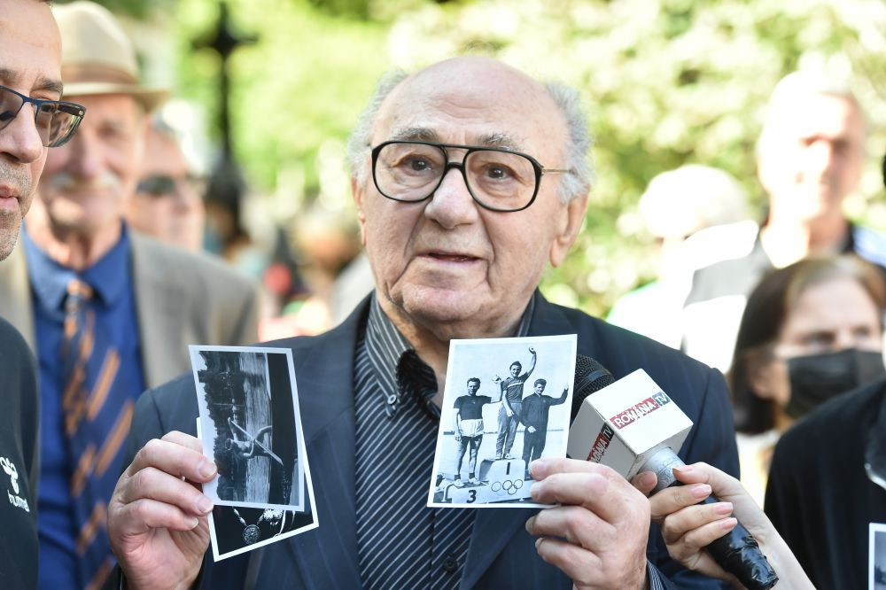 Ivan Patzaichin, înmormântat cu onoruri militare! 400 de oameni l-au condus pe ultimul drum_4