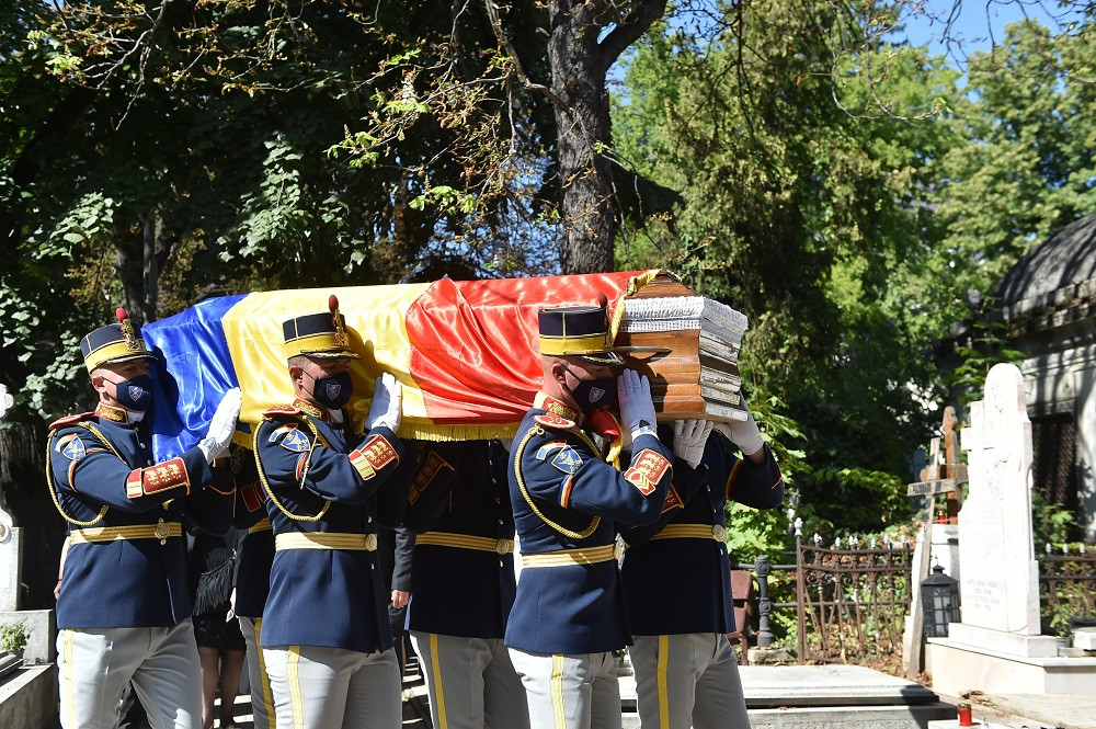 Ivan Patzaichin, înmormântat cu onoruri militare! 400 de oameni l-au condus pe ultimul drum_6