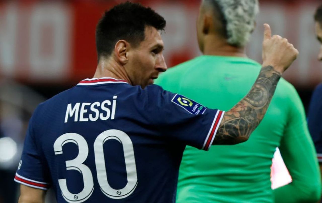 Fanii lui PSG trebuie să mai aștepte până să-l vadă pe Messi pe Parc des Princes! Clauza din contractul superstarului _7