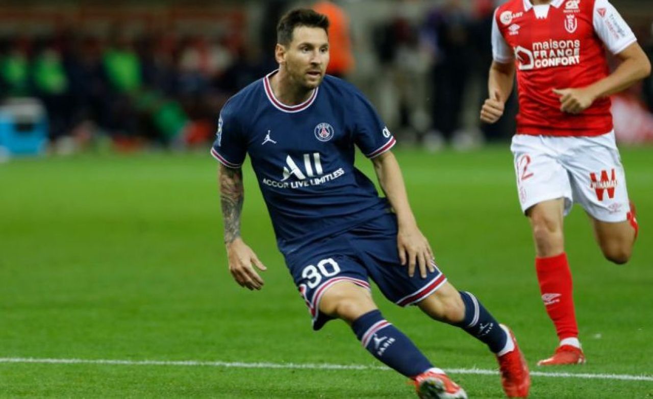 Fanii lui PSG trebuie să mai aștepte până să-l vadă pe Messi pe Parc des Princes! Clauza din contractul superstarului _8
