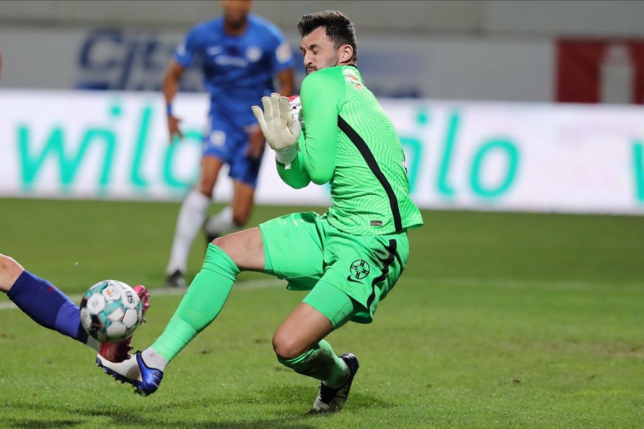 Helmut Duckadam nu îl vrea pe Vlad în poartă la meciul cu Dinamo: ”Dacă mai face o greșeală cu Dinamo e terminat de tot”_4