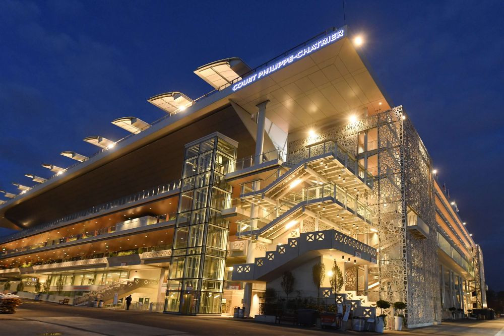 La Roland Garros nu se mai joacă tenis!&nbsp;Cum a fost reamenajată Arena Philippe Chatrier pentru o gală de box de senzație