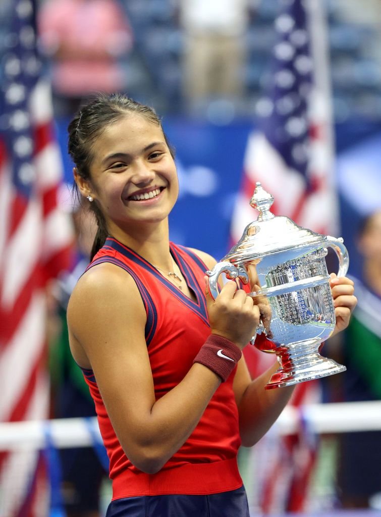 Mesajul Reginei Angliei pentru Emma Răducanu după ce a câștigat finala US Open: „E o reușită remarcabilă!”_6