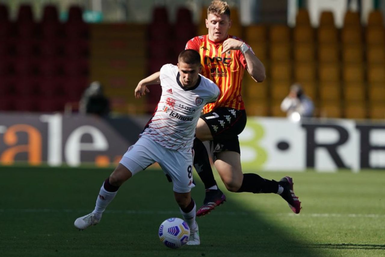 A răbufnit la națională, și-a cerut scuze, iar acum se simte în largul lui la Cagliari. Răzvan Marin, pasă de gol_2