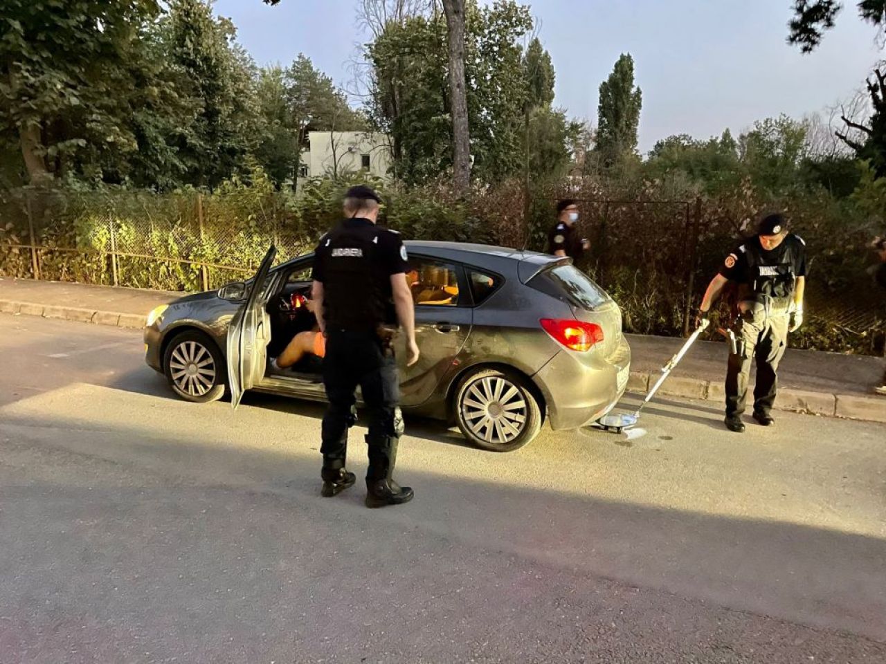 Comunicatul Jandarmeriei: de ce au fost verificate, de fapt, persoanele prezente pe stadion la FCSB - Dinamo _10