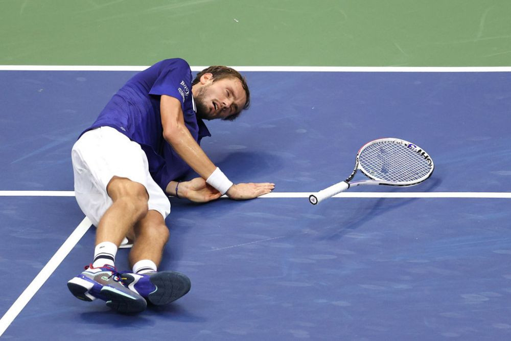 Nimeni nu a mai făcut asta vreodată pe un teren de tenis! Mare iubitor de FIFA, Daniil Medvedev a sărbătorit victoria la US Open într-un mod caraghios _4