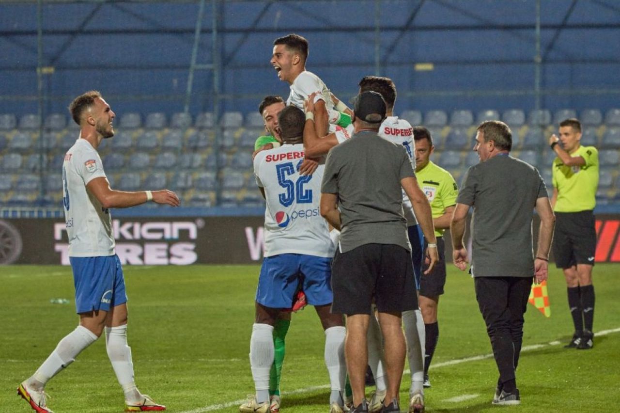 Căpitan la 15 ani. Leo Badea scrie despre Enes Sali_2