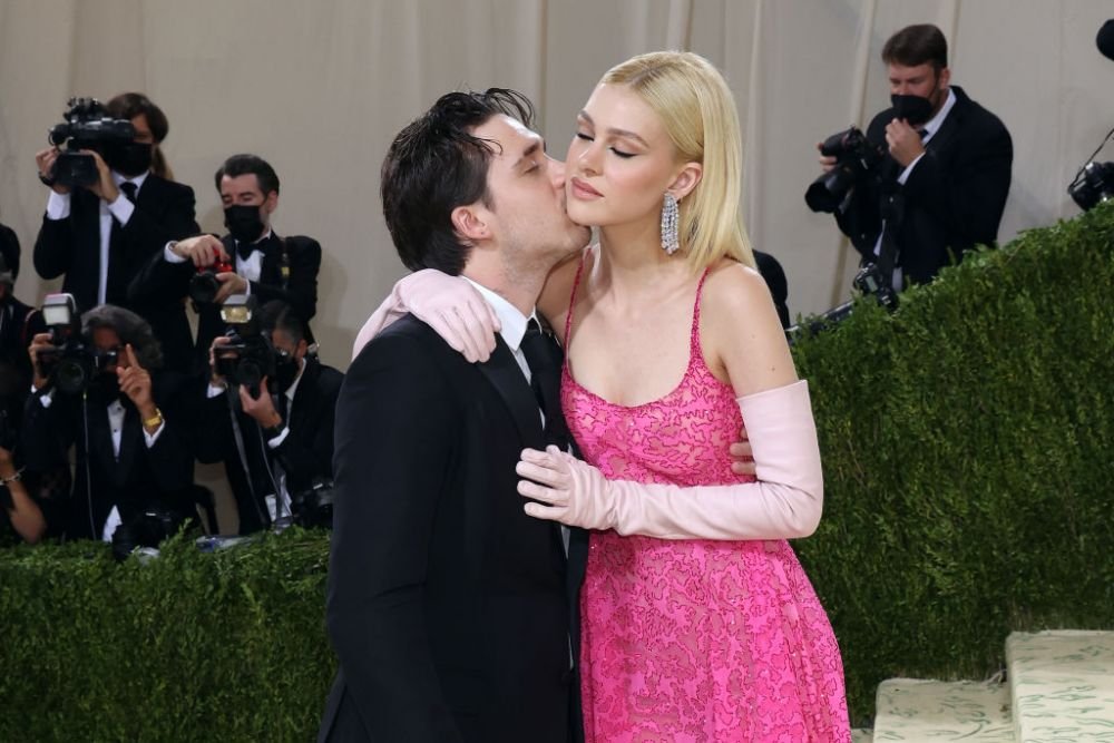 Fiul lui Beckham și iubita au făcut senzație la MET Gala! Cum au apărut pe covorul roșu. Tânăra l-a eclipsat_17