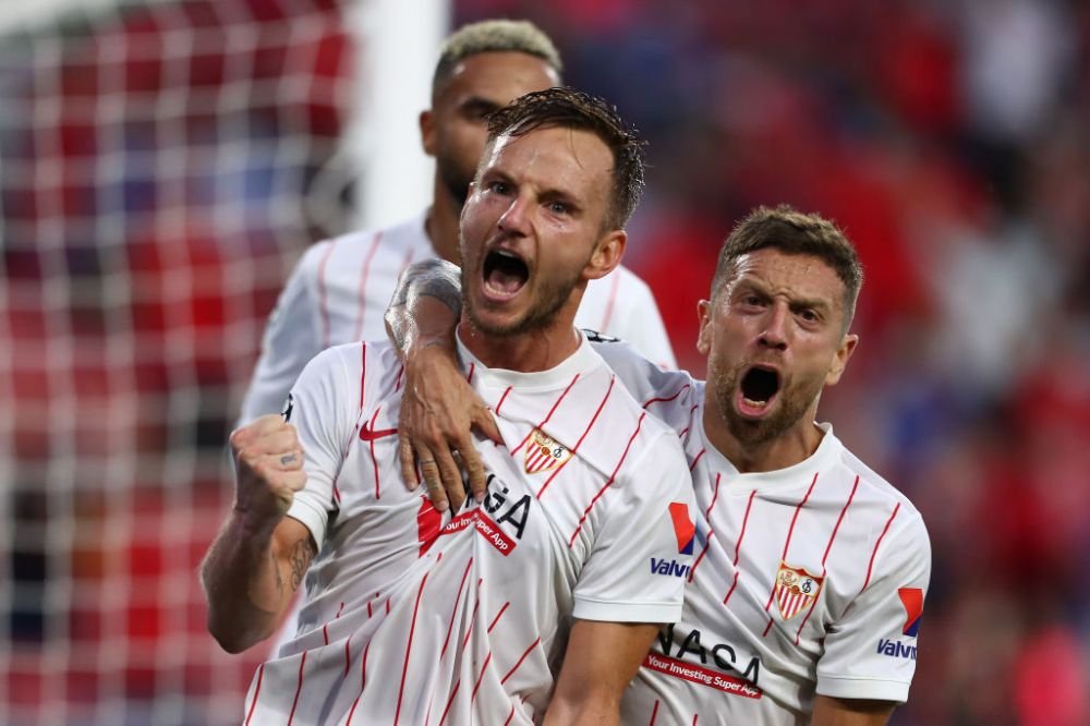 S-a scris istorie în Champions League! Sevilla - Salzburg, primul meci în care se acordă patru penalty-uri _4