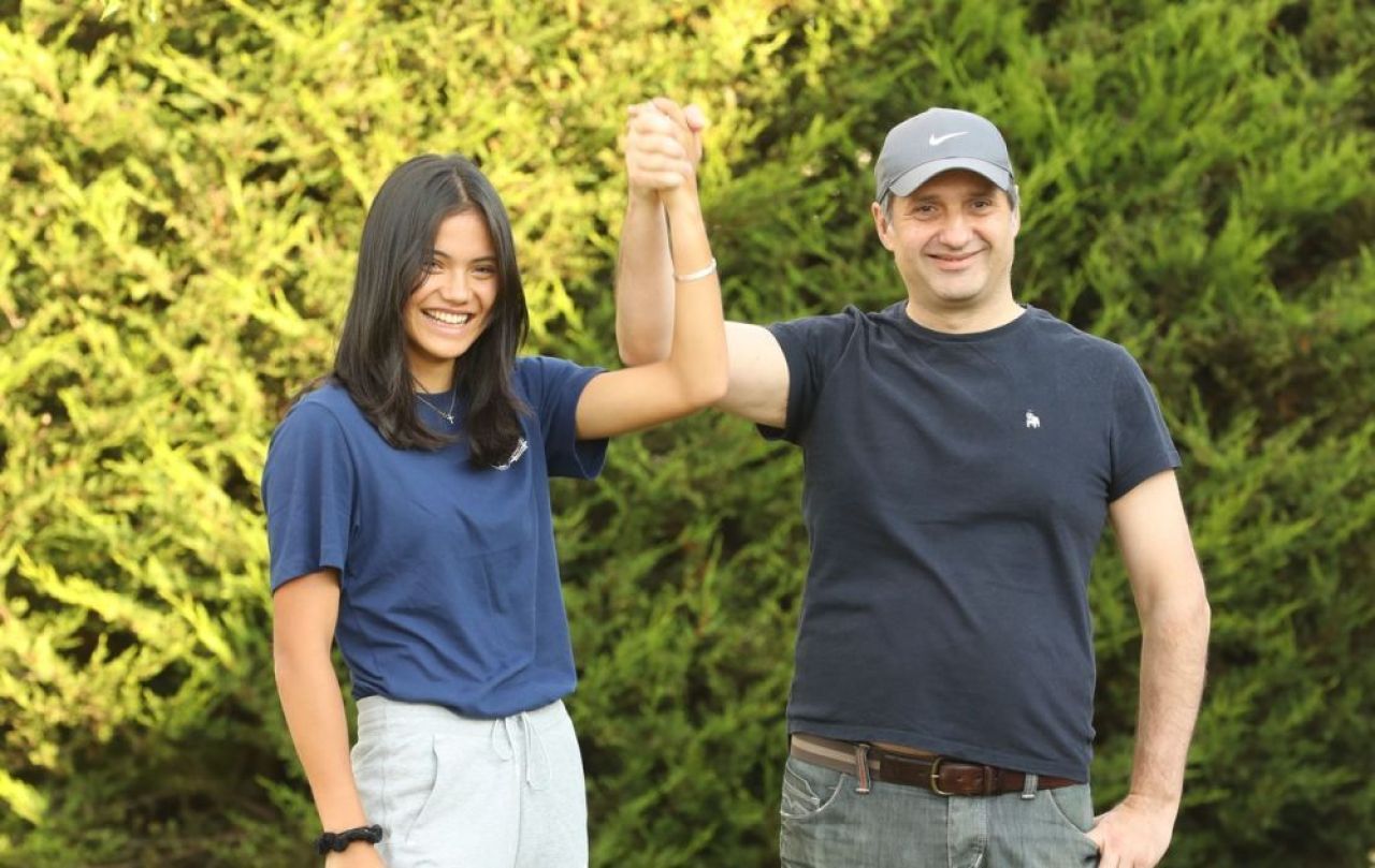 Emma Răducanu, escortată cu gărzi de corp la întoarcerea acasă, în Bromley. Ce a declarat tatăl campioanei_1