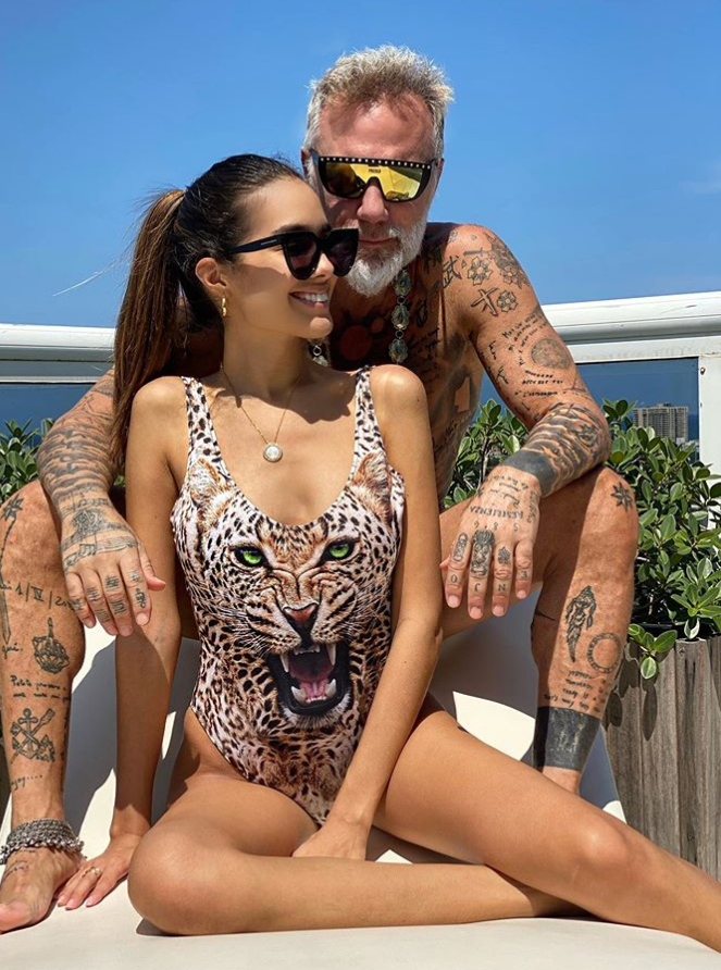 Gianluca Vacchi, apariție extravagantă în vacanță. Milionarul italian a ales un obiect vestimentar inedit _7