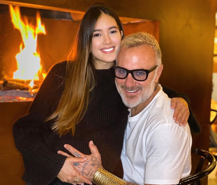 Gianluca Vacchi, apariție extravagantă în vacanță. Milionarul italian a ales un obiect vestimentar inedit _11