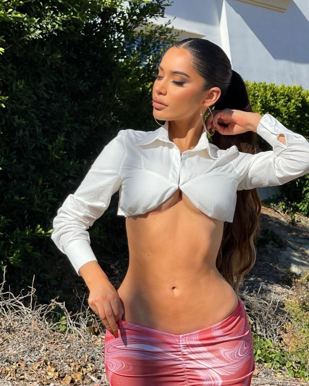 Lewis Hamilton, surprins alături de un model controversat. Cum arată tânăra cu care ar fi petrecut după MET Gala _14
