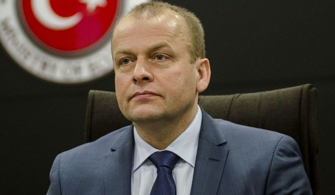 Țara în care prim-miniștrii sunt foști fotbaliști sau handbaliști! Unul a fost antrenat de Ion Geolgău, altul a bătut Dinamo! Ce spune fostul internațional român_1
