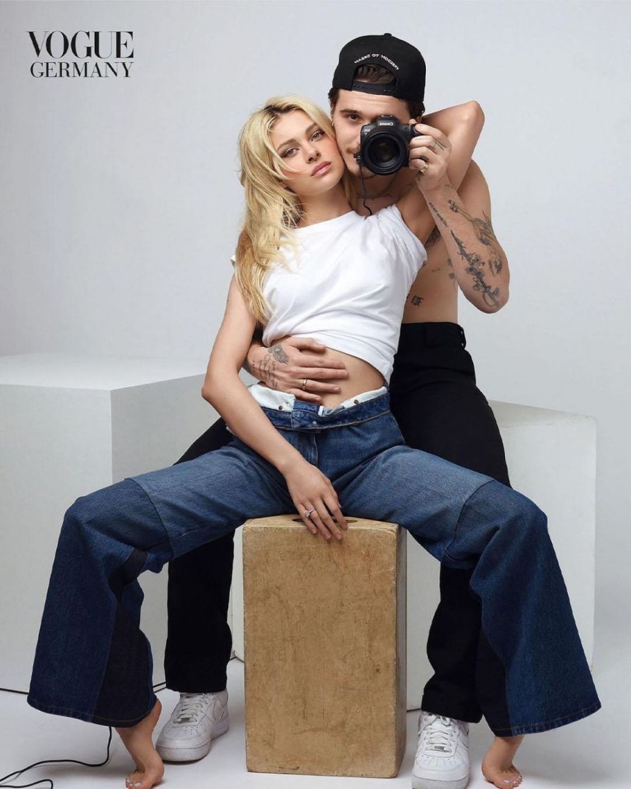 Brooklyn Beckham și iubita au încins internetul cu ultimele fotografii! Cum s-au lăsat pozați cei doi _4