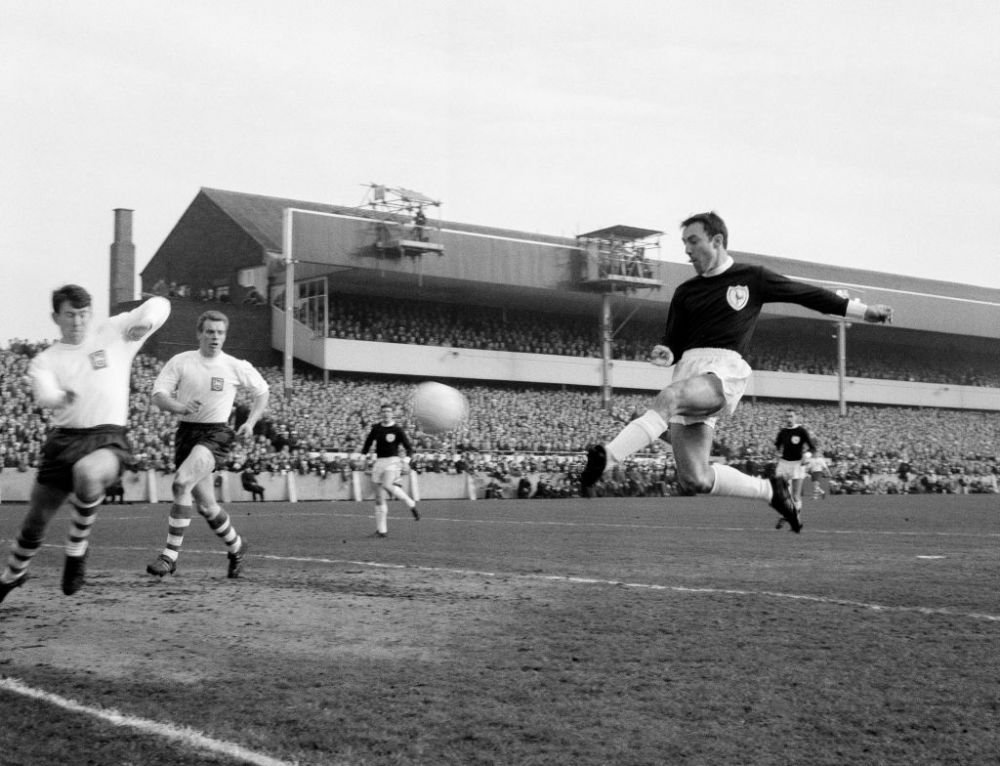 Veste tristă pentru lumea fotbalului! S-a stins legendarul fotbalist englez Jimmy Greaves_7