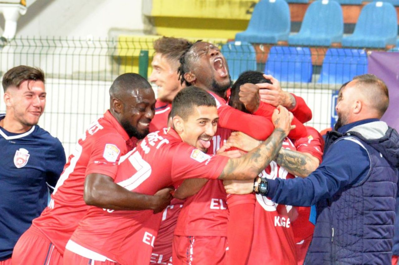 Egal între Marius Croitoru și Adrian Mutu, după un duel spectaculos!_1