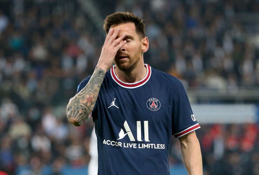 Ce a făcut Messi la finalul partidei cu Olympique Lyon. Fanii l-au taxat pentru gestul său _6