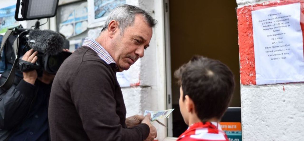 Mircea Rednic, sincer despre negocierile cu Dinamo! De ce ezită să-și pună semnătura pe contract_7
