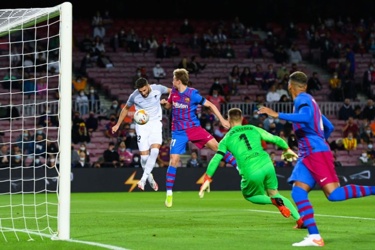 Barcelona, în genunchi! Echipa lui Koeman nu a putut trece de Granada_3
