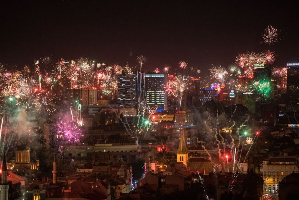 Spectacol impresionant la Sarajevo! Imaginile cu celebrarea a 100 de ani pentru FK Zeljeznicar au ajuns în lumea întreagă_6