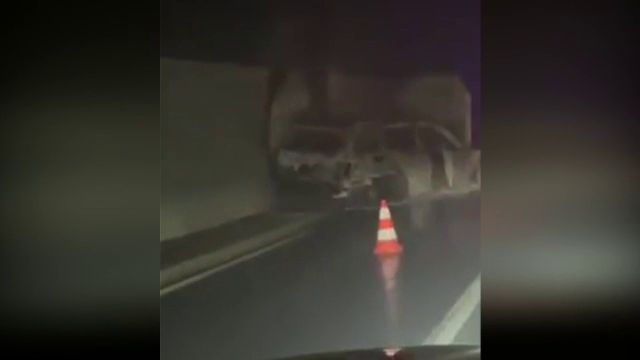 Ireal! Fanii l-au urmărit pe arbitru după meci și i-au incendiat mașina! Răzbunare după un meci cu adversara CFR-ului_8