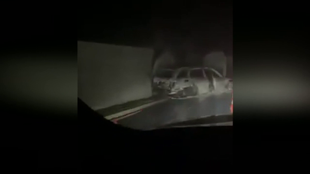 Ireal! Fanii l-au urmărit pe arbitru după meci și i-au incendiat mașina! Răzbunare după un meci cu adversara CFR-ului_9