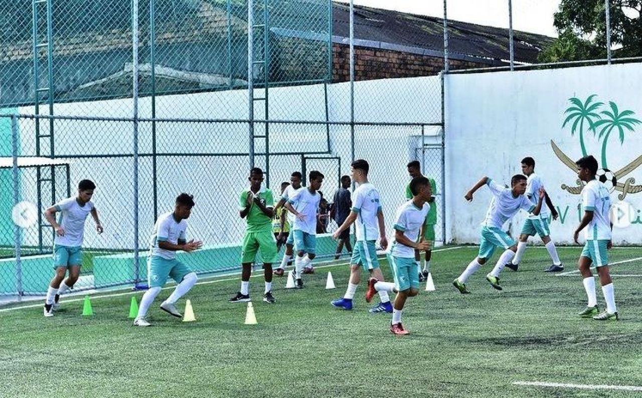 Ce mai face brazilianul Elton, liliputanul fotbalist pe care steliștii îl comparau cu Maradona_7