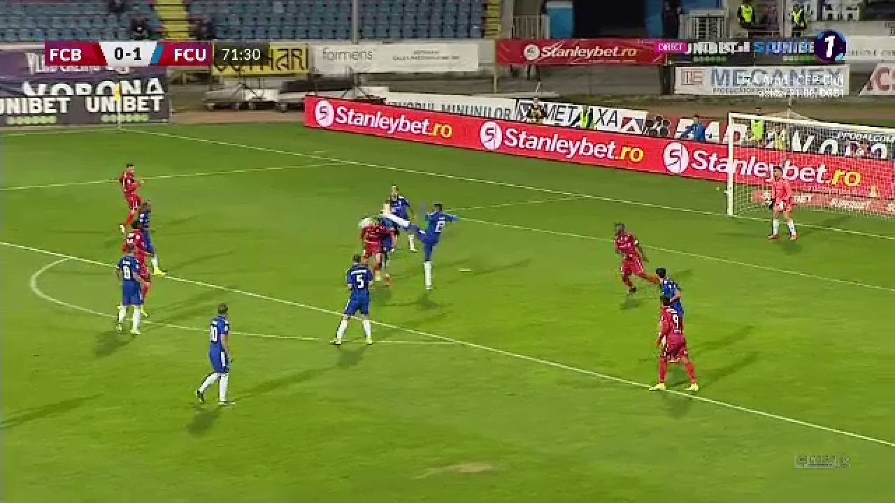 Momentul la care banca lui Botoșani a explodat! Penalty neacordat pentru gazde după ce Diallo l-a lovit pe Roman cu gheata în cap_1