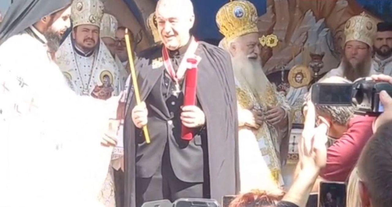 Gigi Becali, în lacrimi! Momentul care l-a făcut pe patronul FCSB să plângă în fața mulțimii_2