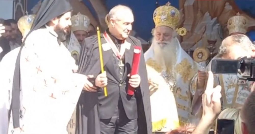 Gigi Becali, în lacrimi! Momentul care l-a făcut pe patronul FCSB să plângă în fața mulțimii_3