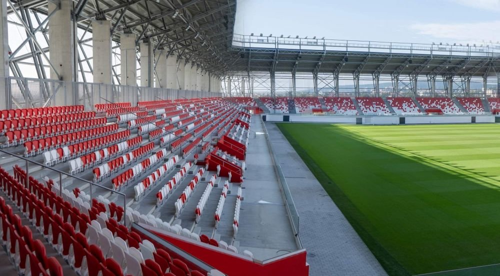 Creșterea masivă a cazurilor de coronavirus face prima victimă în Liga 1! Decizia fermă luată de club_2